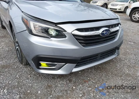 2021 Subaru Legacy Premium z USA, uszkodzony, nr VIN 4S3BWAF60M3016759